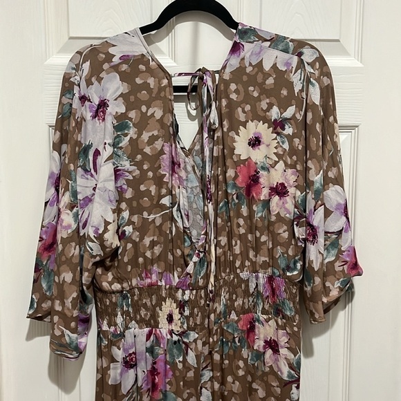ODDY maxi dress size Medium floral Tan v neck with Splits Size Large - Picture 5 of 8